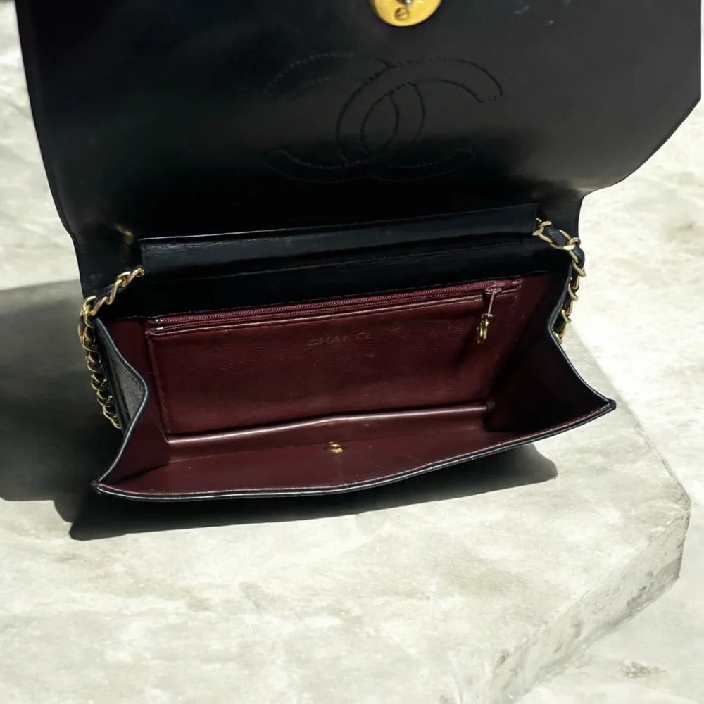 1989’ Vintage Black Lambskin Single Flap Shoulder Bag